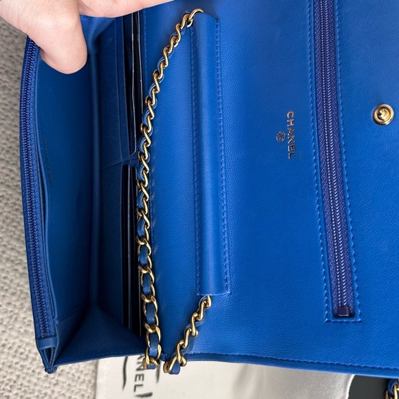 Authentic Chanel Wallet On Chain - Picture 7 of 10